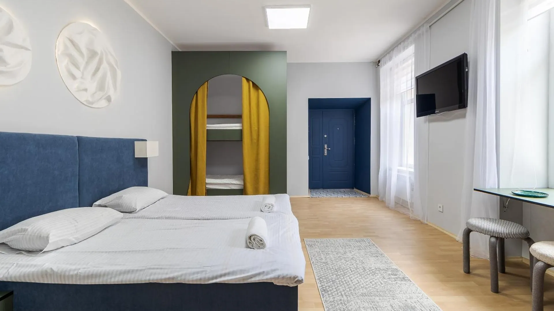 Є Світло Апартаменти Прожиття Lviv Apartment